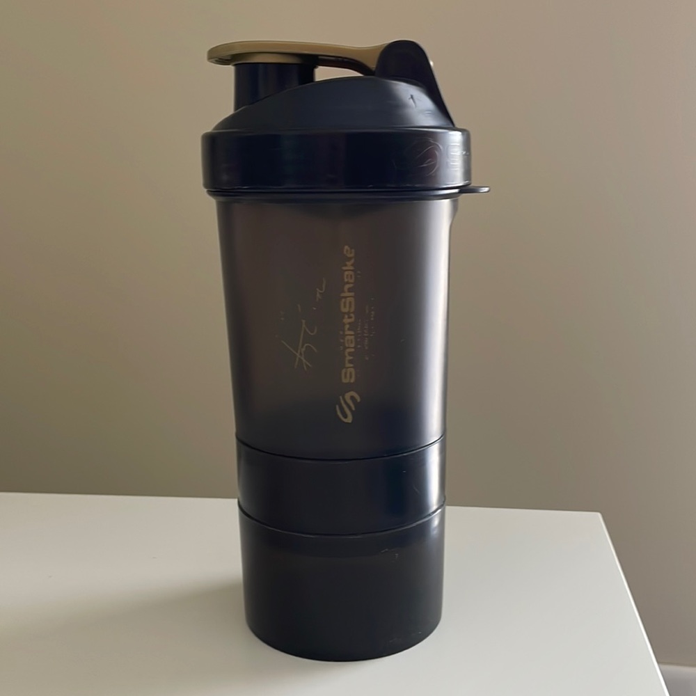 SmartShake bottle